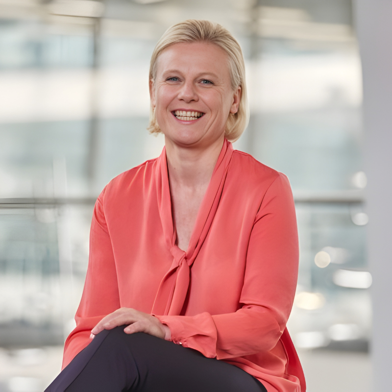 Portrait of Dr. Natascha Eckert, Former Global Head of University Relations at Siemens and Angel Investor.
