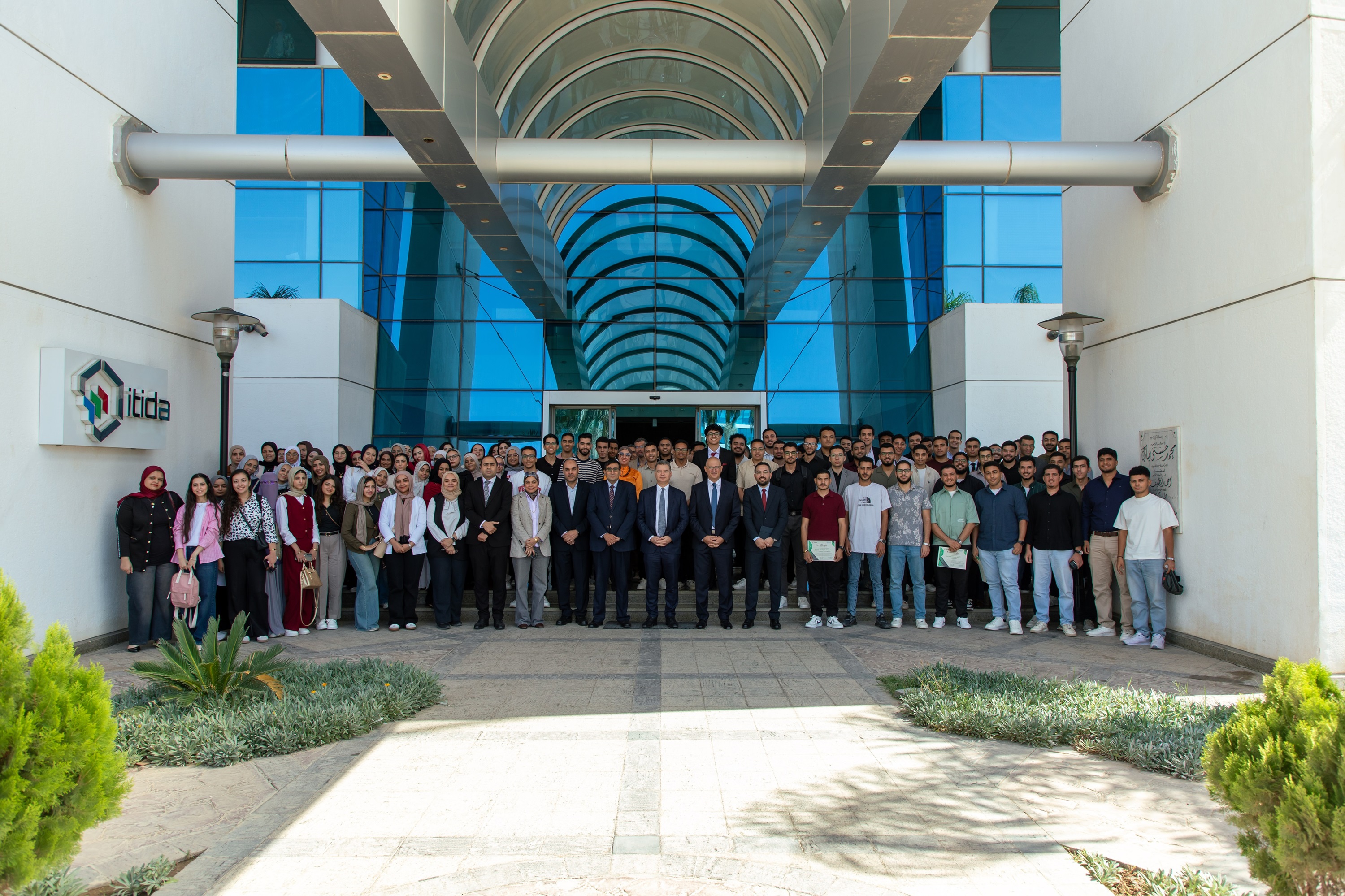 ITIDA and NTI executives posing with top graduates of the ITIDA-NTI Summer Training 2026 group photo